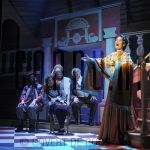 07-09-2004 Schudden tot het Sneeuwt, Ottolien Boeschoten, Jorik Buijs, Jasmijn Utermark, Bram van der Vlugt and Frans de Wit at theater de Bussel in Oosterhout, 
by order of New Horizon Entertainment.

[keywords]Scene, On Stage, Full Length, Actor, Actrice[/keywords]